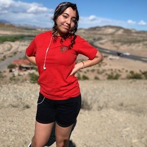 Meet your Posher, Ana